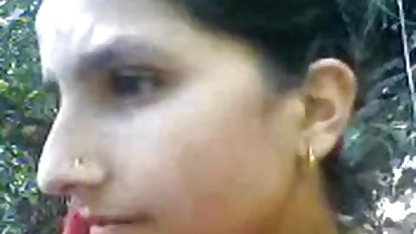 कामुक लड़की फर्श पर के सेक्सी मूवी हिंदी साथ एक लाल Pizdka के (15 तस्वीरें प्रेमकाव्य)