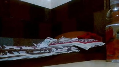 नई कुर्सी पर एक बड़ी अड़चन । वीडियो फिल्म सेक्स वाली
