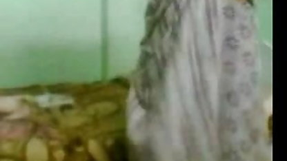 लड़की के सामने हिन्दी पिक्चर ब्लू सेक्सी लगे कैमरे के नग्न किटी (प्रेमकाव्य)