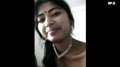 एक युवा महिला के कुटिल सेक्सी फिल्म हिंदी में चाहिए पैर (प्रेमकाव्य)