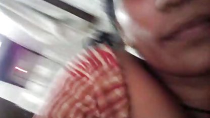 लड़की हिंदी में सेक्सी पिक्चर दिखाइए होंठ पर एक बेरी सुराग