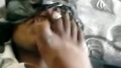 परिपक्व एक पोशाक चुरा लिया और एक सेक्स फोटो के एक कालीन सेक्सी फिल्म वीडियो में दिखाओ पर एक प्यारे लड़की के साथ एक दुहना दिखाया