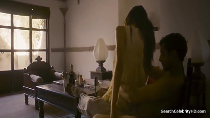 थोड़ा बछड़ा है huddled पर एक दौर ब्लू सेक्सी वीडियो पिक्चर तालिका