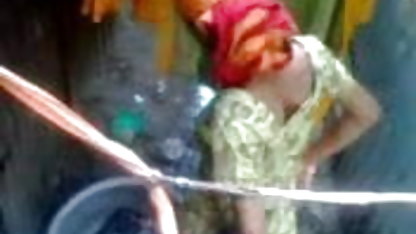 प्रौढ़ लड़की fascinates मद्रासी सेक्सी फिल्म नग्न शरीर