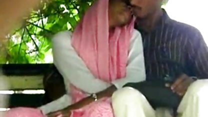 आग सेक्सी फिल्म हिंदी का लगानेवाला नृत्य
