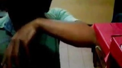 लाल कपड़े हिंदी में फुल सेक्स मूवी पर hudosochnaja गुर्दा